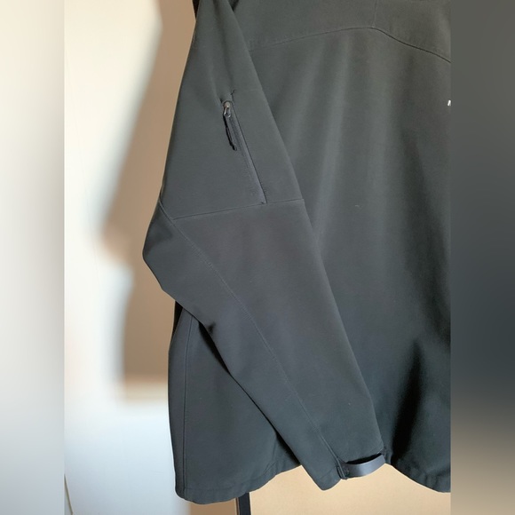 *SOLD* North Face Men’s Soft Shell Jacket - Picture 9 of 10
